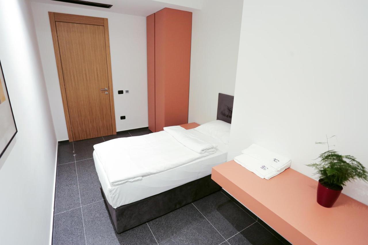 Hotel 12 Gjakova Ngoại thất bức ảnh